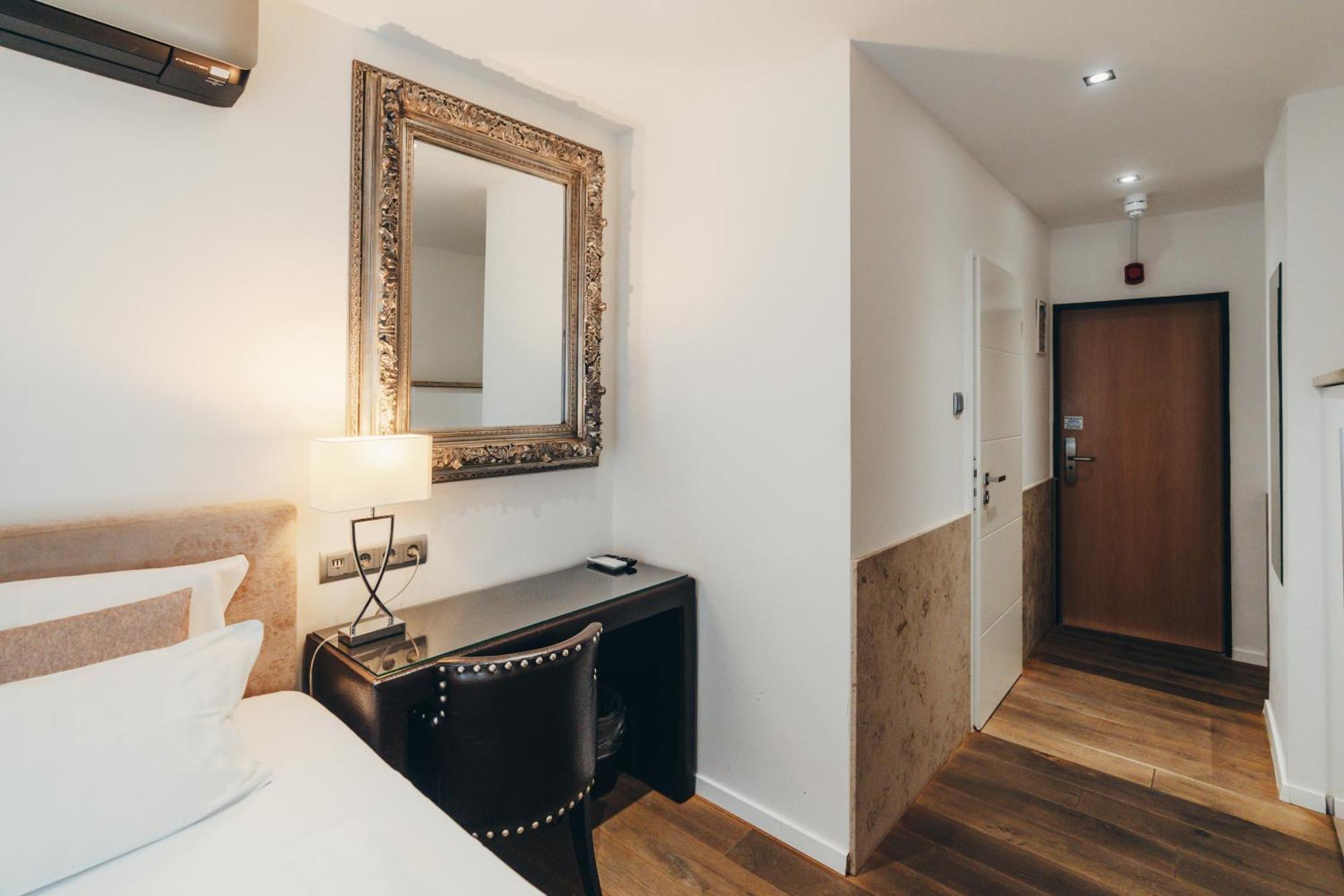 Single Room,1618264302:JPEG