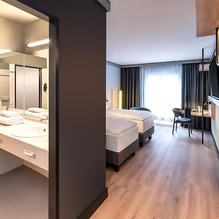 Hotel Düsseldorf City by Tulip Inn-2