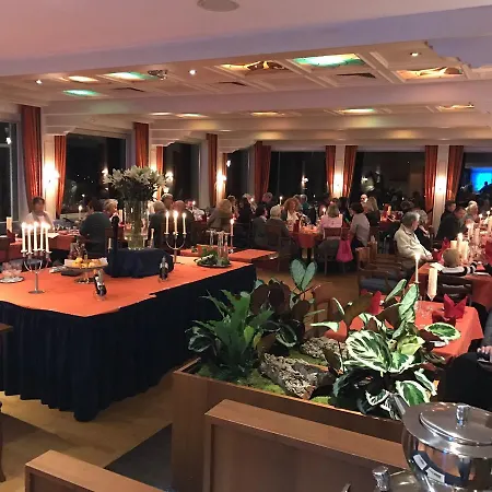 Hotel Rheinterrasse Benrath-3